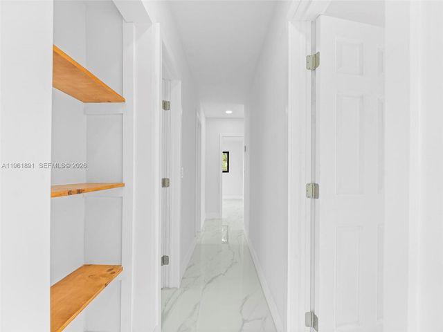 2500 SW 23rd Ter, Miami, FL 33145