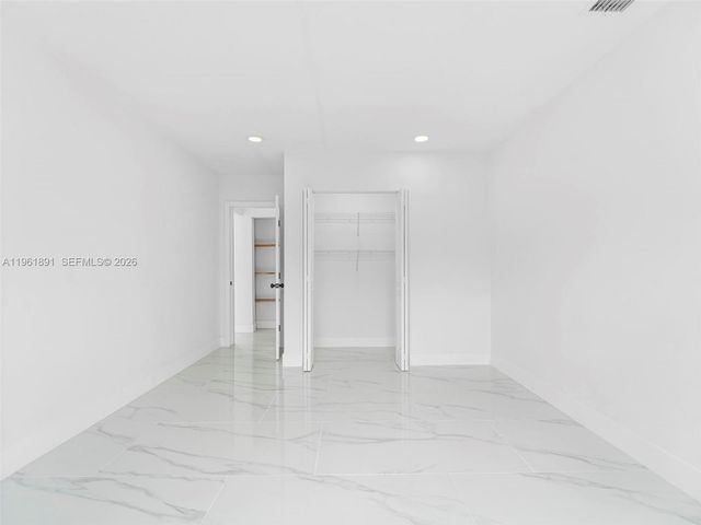 2500 SW 23rd Ter, Miami, FL 33145