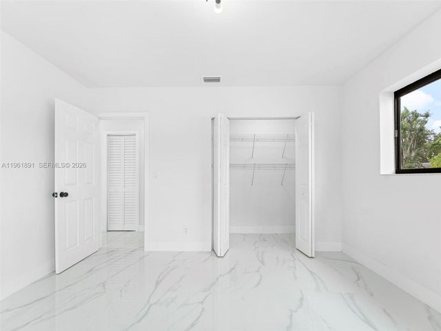 2500 SW 23rd Ter, Miami, FL 33145