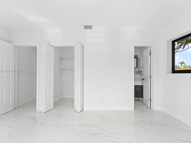 2500 SW 23rd Ter, Miami, FL 33145