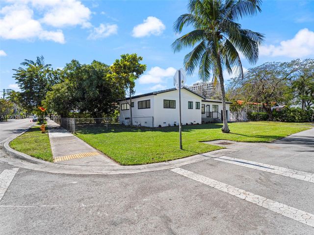 2500 SW 23rd Ter, Miami, FL 33145