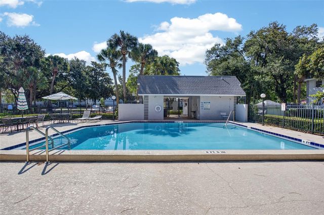 563 MIDWAY TRAK K102, Ocala, FL 34472