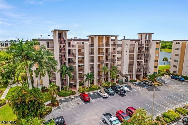 3458 Hancock Bridge PKWY 113, North Fort Myers, FL 33903