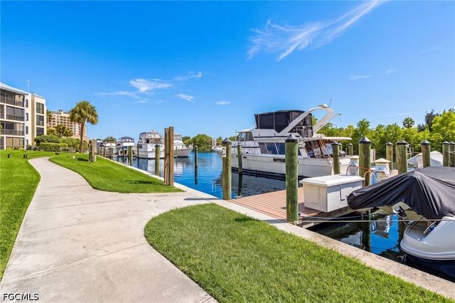 3458 Hancock Bridge PKWY 113, North Fort Myers, FL 33903