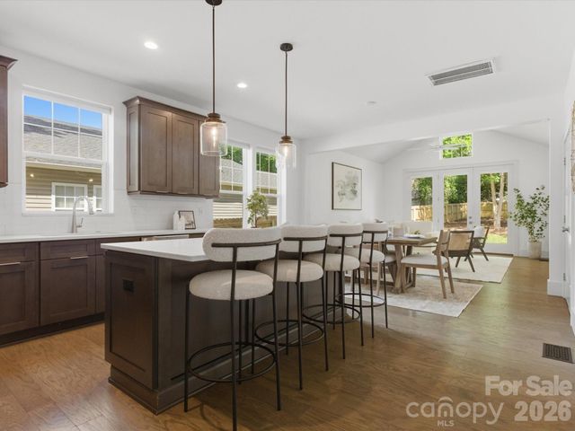 129 S Gardner Avenue, Charlotte, NC 28208