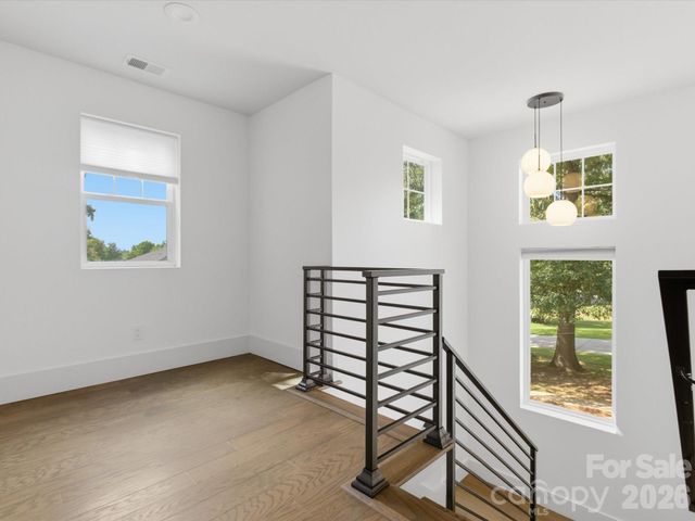 129 S Gardner Avenue, Charlotte, NC 28208