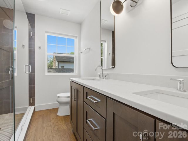 129 S Gardner Avenue, Charlotte, NC 28208