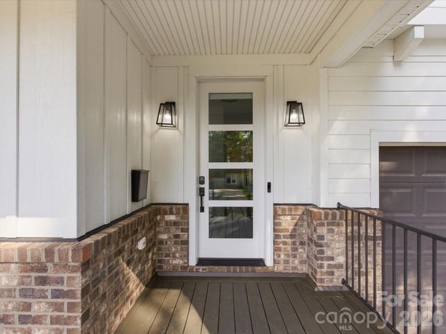 129 S Gardner Avenue, Charlotte, NC 28208