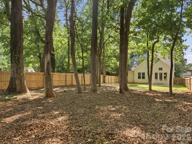 129 S Gardner Avenue, Charlotte, NC 28208