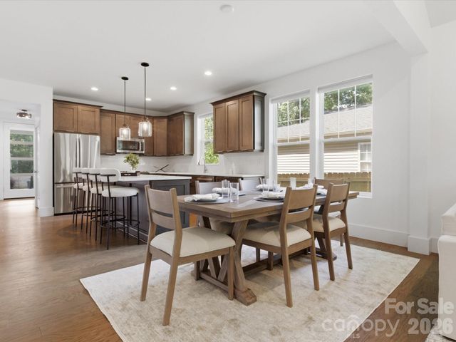 129 S Gardner Avenue, Charlotte, NC 28208