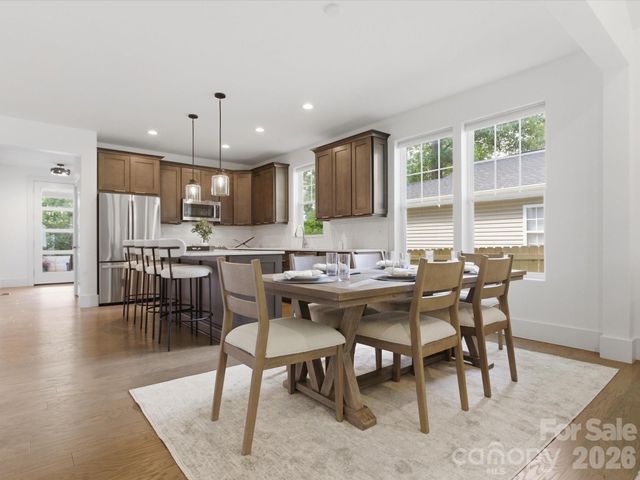 129 S Gardner Avenue, Charlotte, NC 28208