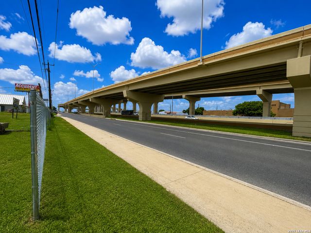 2648 SW Loop 410, San Antonio, TX 78227