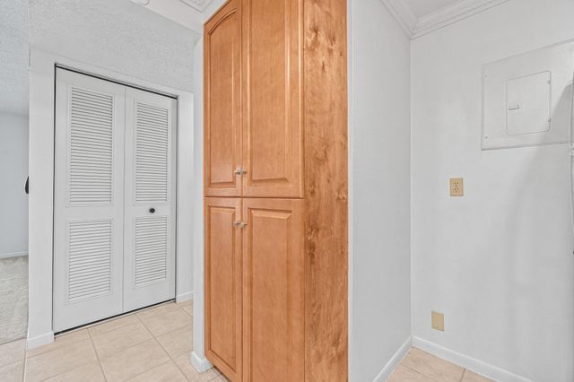 811 Sky Pine Way A2, Greenacres, FL 33415