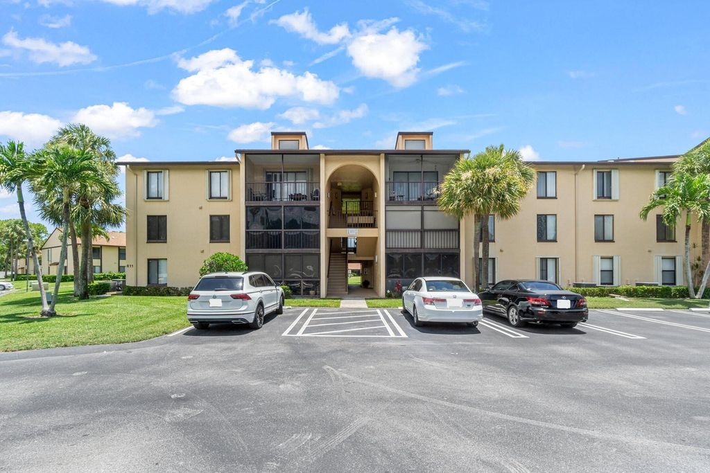 811 Sky Pine Way A2, Greenacres, FL 33415