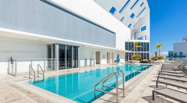 1300 Brickell Bay Drive 1805, Miami, FL 33131