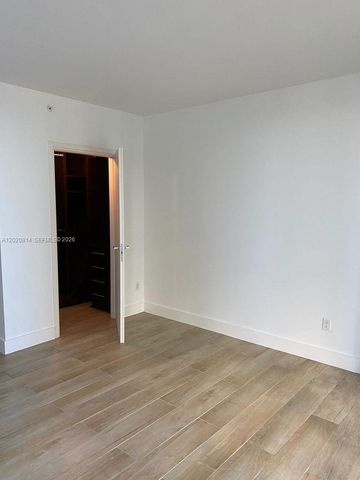 1300 Brickell Bay Drive 1805, Miami, FL 33131