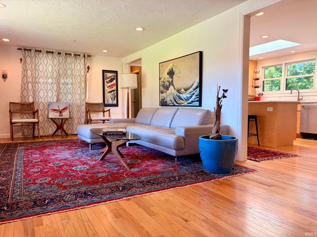 816 S Anna Lee Lane, Bloomington, IN 47403
