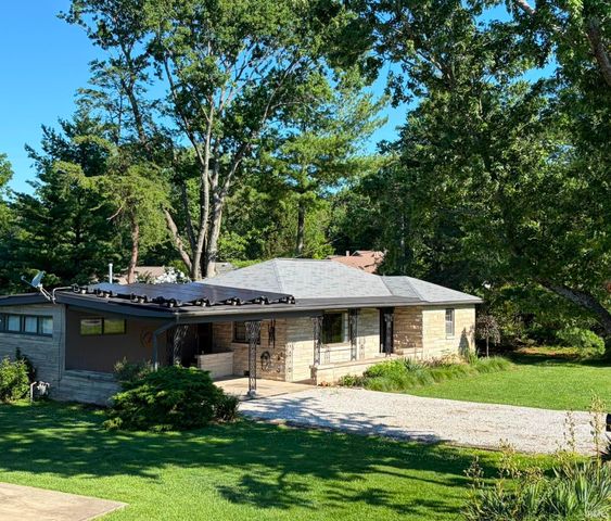 816 S Anna Lee Lane, Bloomington, IN 47403