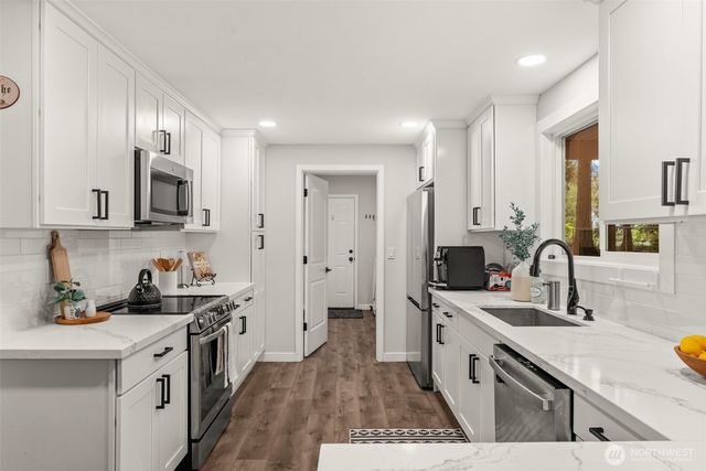 7917 42nd Street Ct NW, Gig Harbor, WA 98335