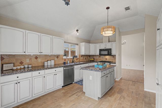 605 Teakwood Drive, Flower Mound, TX 75028