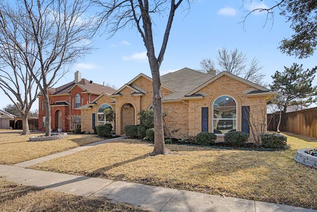 605 Teakwood Drive, Flower Mound, TX 75028