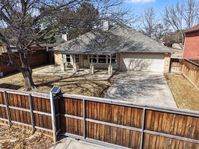 605 Teakwood Drive, Flower Mound, TX 75028