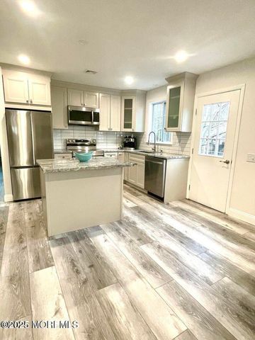 19b Maplewood Drive 52, Whiting, NJ 08759