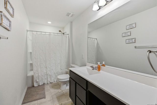 412 Shadow Terrace, Universal City, TX 78148