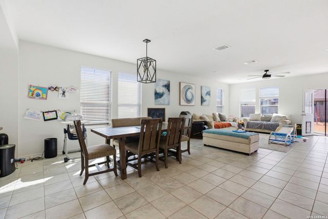 412 Shadow Terrace, Universal City, TX 78148