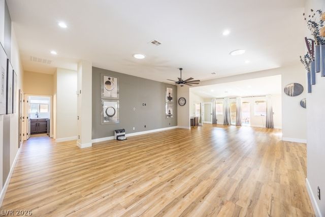 8217 Cabin Springs Avenue, Las Vegas, NV 89131