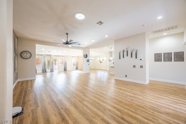 8217 Cabin Springs Avenue, Las Vegas, NV 89131