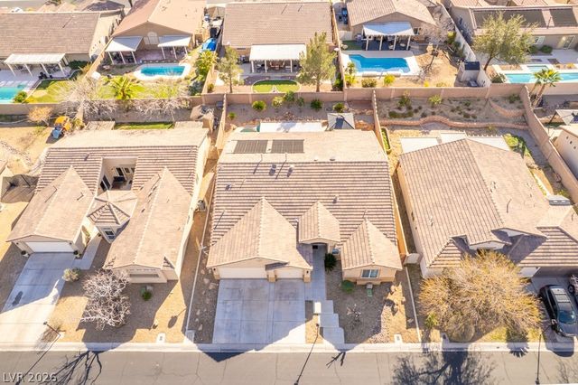 8217 Cabin Springs Avenue, Las Vegas, NV 89131