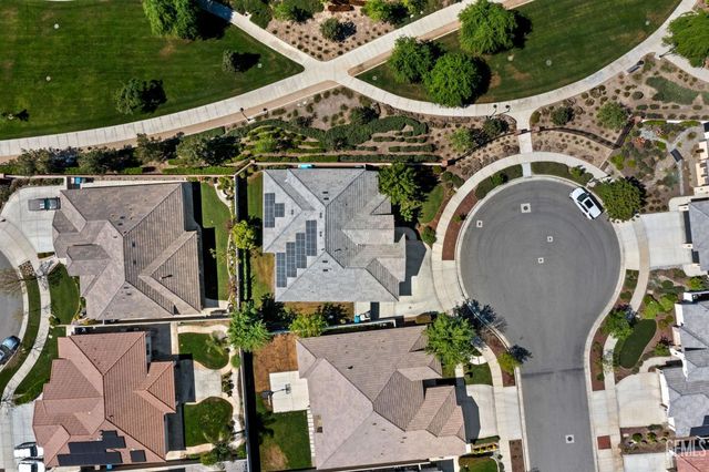 11631 Shady Valley Place, Bakersfield, CA 93311