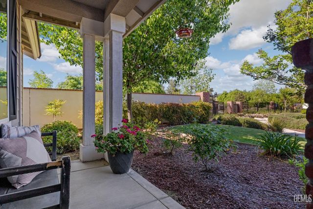 11631 Shady Valley Place, Bakersfield, CA 93311