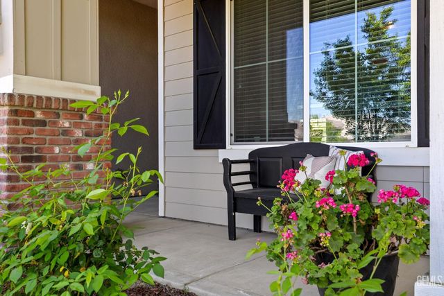 11631 Shady Valley Place, Bakersfield, CA 93311