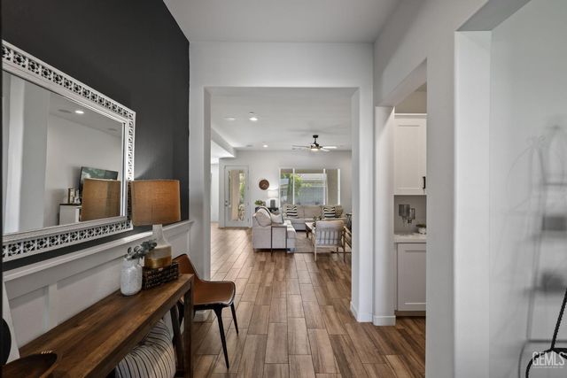 11631 Shady Valley Place, Bakersfield, CA 93311