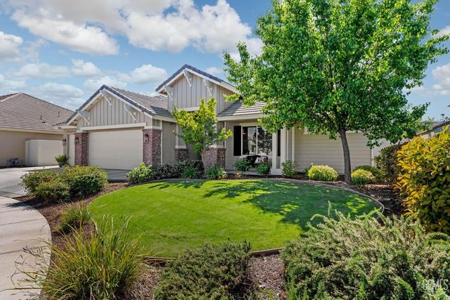 11631 Shady Valley Place, Bakersfield, CA 93311