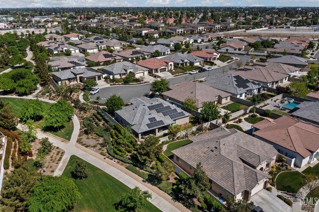 11631 Shady Valley Place, Bakersfield, CA 93311