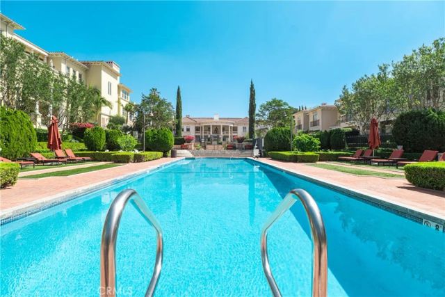 362 W Green 117, Pasadena, CA 91105
