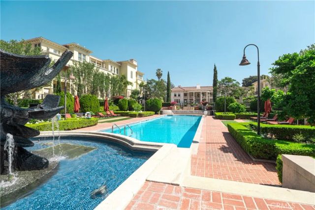 362 W Green 117, Pasadena, CA 91105
