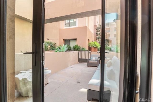 362 W Green 117, Pasadena, CA 91105