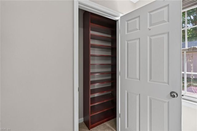 1069 Guest DR, Virginia Beach, VA 23454