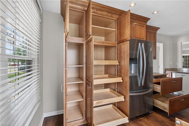 1069 Guest DR, Virginia Beach, VA 23454