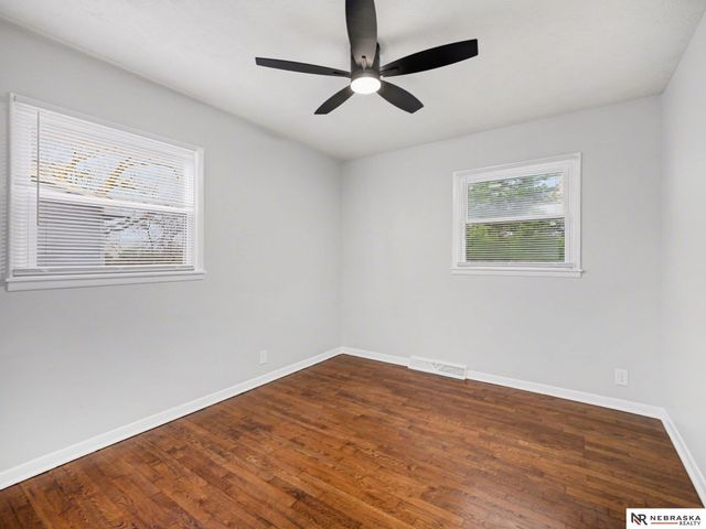 108 Hillside Drive, Bellevue, NE 68005