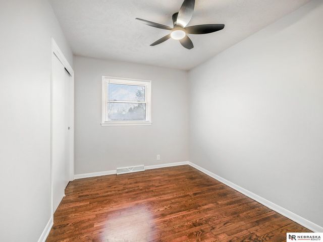 108 Hillside Drive, Bellevue, NE 68005