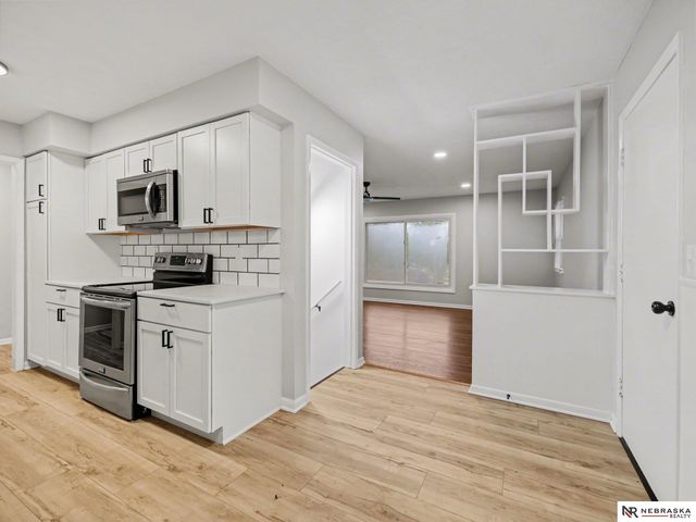 108 Hillside Drive, Bellevue, NE 68005