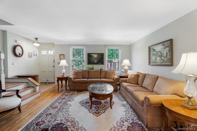 25-75 43rd Street, Astoria, NY 11103