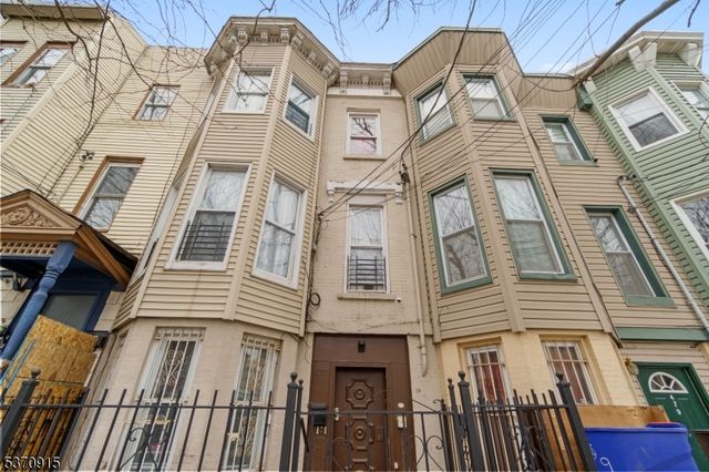 477 Mercer St, Jersey City, NJ 07306