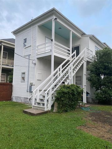 2121 Avenue K Down, Galveston, TX 77550