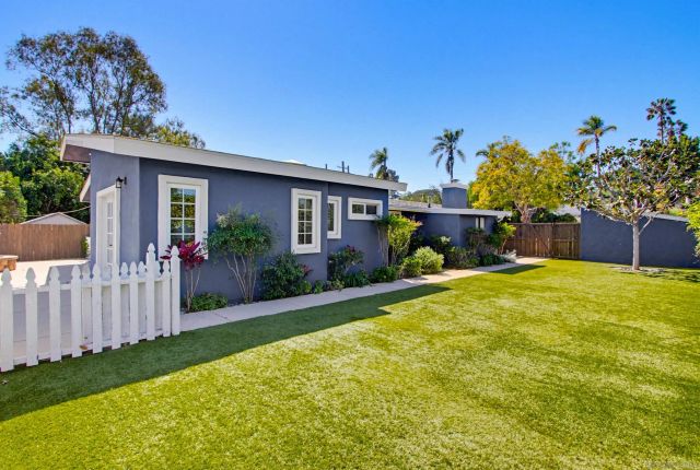 810 Anns Way, Vista, CA 92083